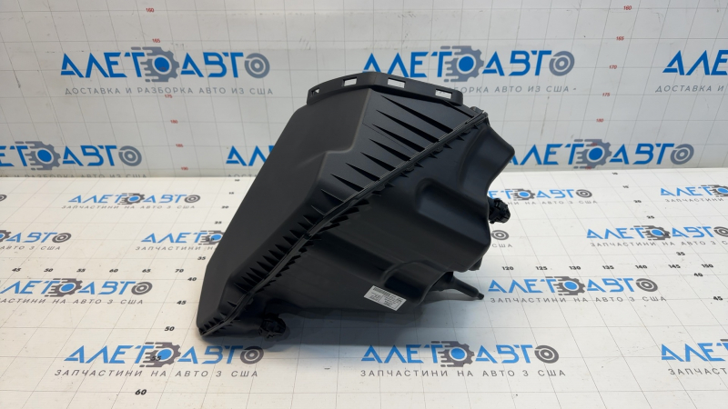Корпус воздушного фильтра Audi A6 C7 12-18 3.0T