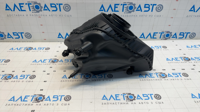 Корпус воздушного фильтра Audi A6 C7 12-18 3.0T