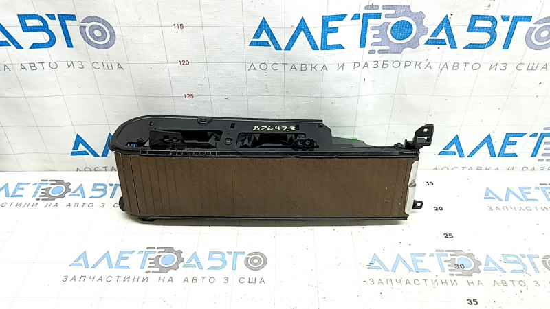 Центральная консоль для Volvo XC90 2016-2026, показан боковой вид с дефектами на поверхности.
