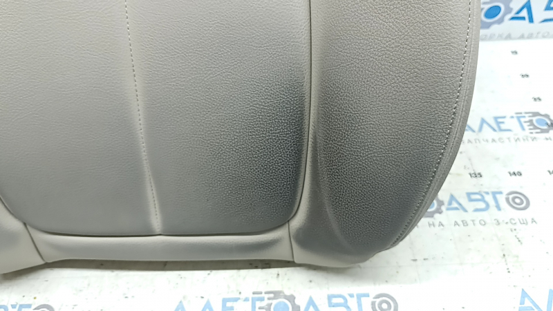 Обшивка спинки сиденья BMW X1 F48, актуально для восстановления или замены.
