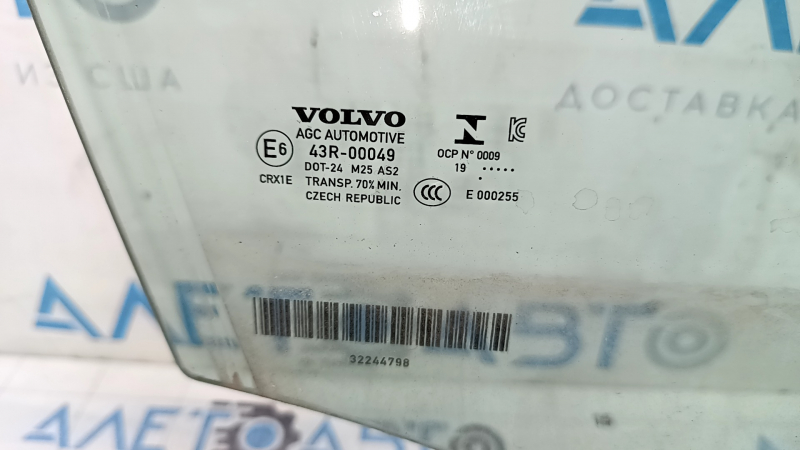 Стекло двери передней правой Volvo XC40 19-26
