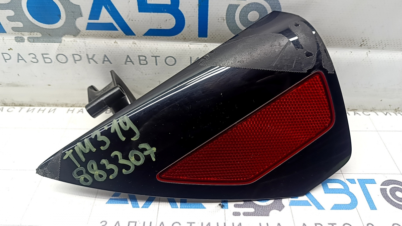 Накладка лючка порта зарядки Tesla Model 3 18-23 царапины