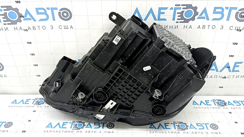 Фара передняя правая в сборе BMW X1 F48 20-22 LED адаптив, под полировку