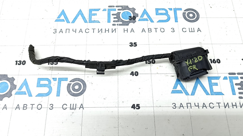 Фишка передней фары правая BMW X1 F48 20-22 LED адаптив
