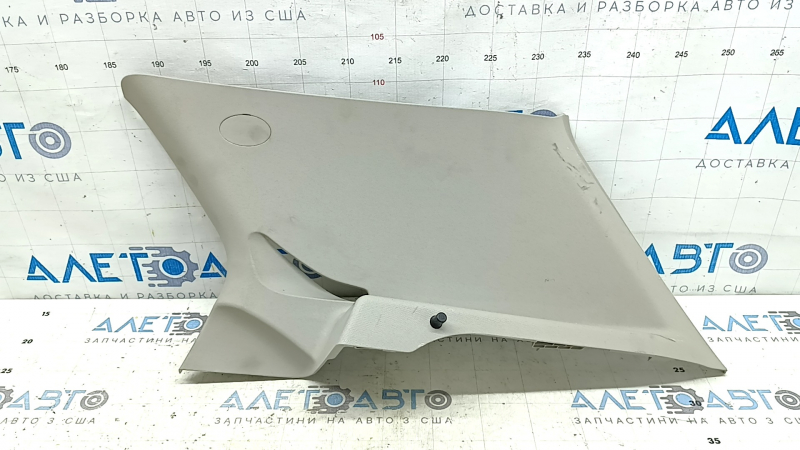 Накладка задней стойки правая Buick Encore 17-22 серая под airbag, царапины, под чистку
