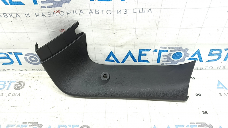 Обшивка двери багажника правая Buick Encore 13-22 черная
