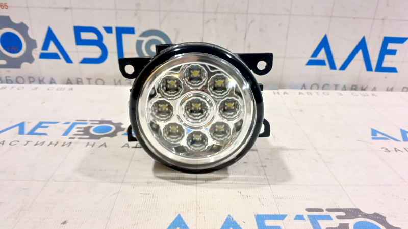 Противотуманная фара птф правая Nissan Leaf 11-17 LED тип 1