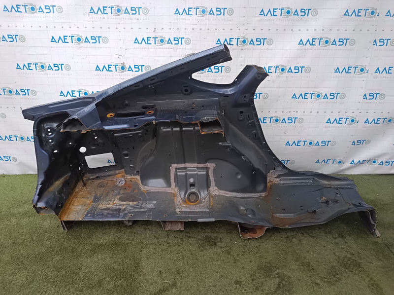 Угол кузова для Ford Fusion mk5 2013-2020 с косметическими повреждениями