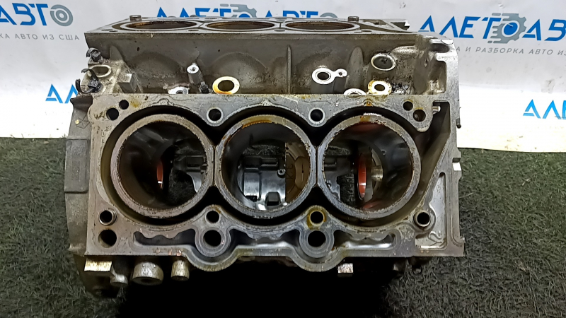 Блок цилиндров голый Jeep Cherokee KL 14-15 3.2