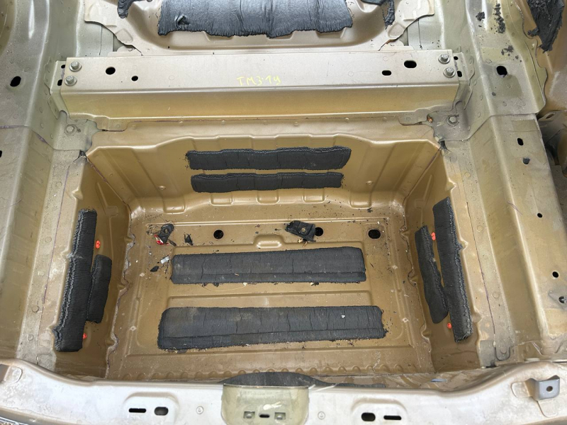 Корыто багажника Tesla Model 3 18-23 на кузове, графит PMNG