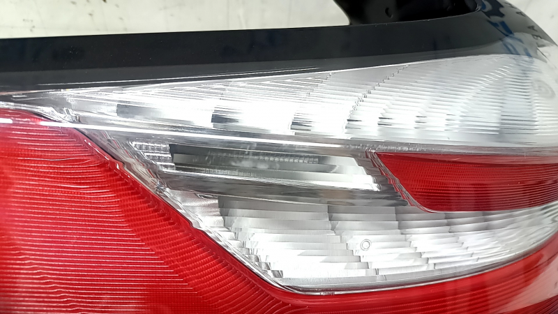 Фонарь внешний крыло левый Ford Edge 19-24 рест Titanium, ST, царапины