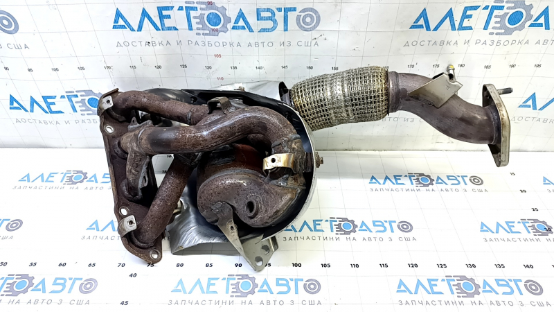 Коллектор выпускной с катализатором Mazda CX-30 20-21 2.5