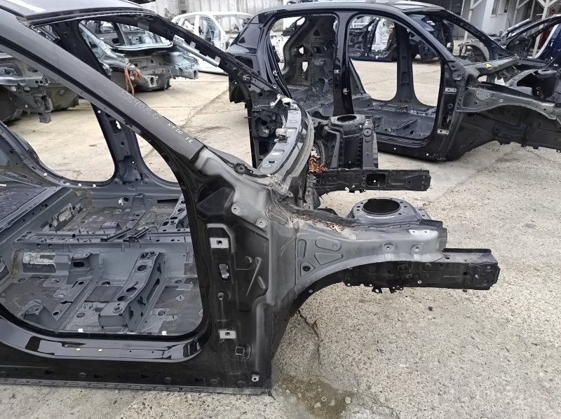 Кузов передней правой четверти для BMW X1 F48 2016-2022, вид снаружи без дефектов