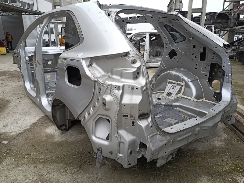 Четверть крыло задняя левая Ford Edge 19-24 на кузове, серебро
