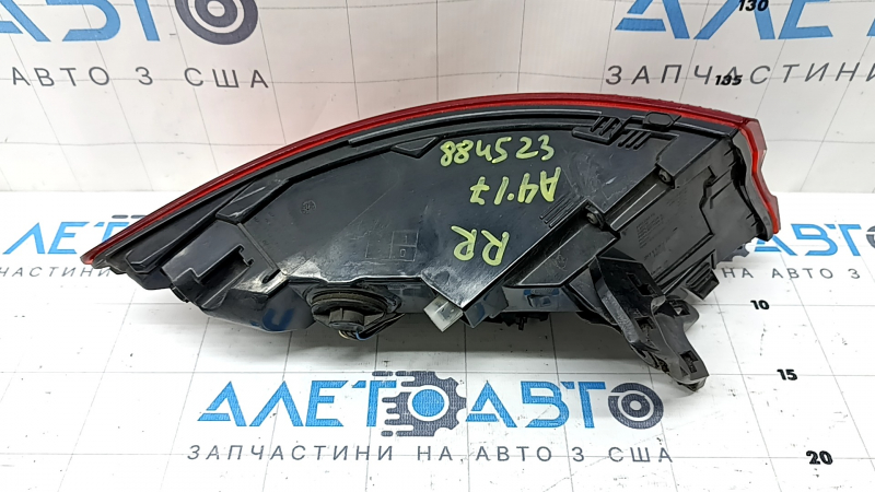 Фонарь внешний крыло правый Audi A4 B9 17-17 седан LED, потерт