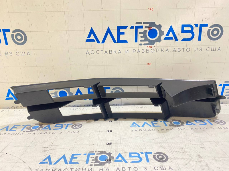Решетка боковая переднего бампера левая Audi Q7 4L 10-15