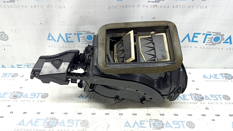 Корпус печки голый вентиляция Audi A4 B9 17-18