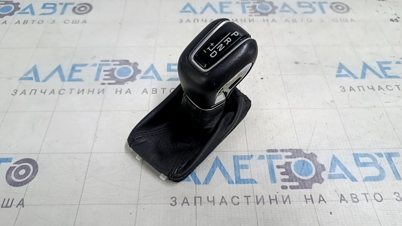 Ручка КПП Volvo XC60 19-21 T5, T6 кожа черная, с чехлом, царапины
