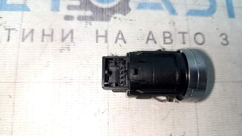 Кнопка start/stop Audi A4 B8 13-16 рест, полез хром