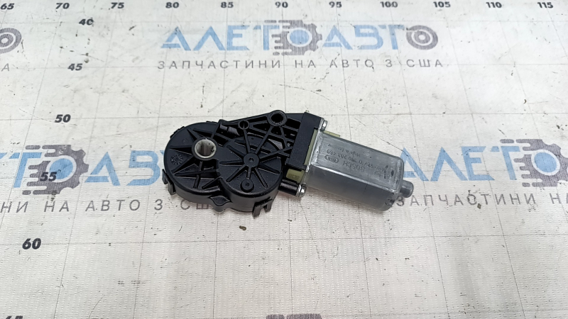 Мотор регулировки спинки водительского сиденья Audi A4 B8 13-16 рест