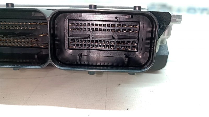Блок ECU компьютер двигателя Audi A4 B8 13-16 2.0T