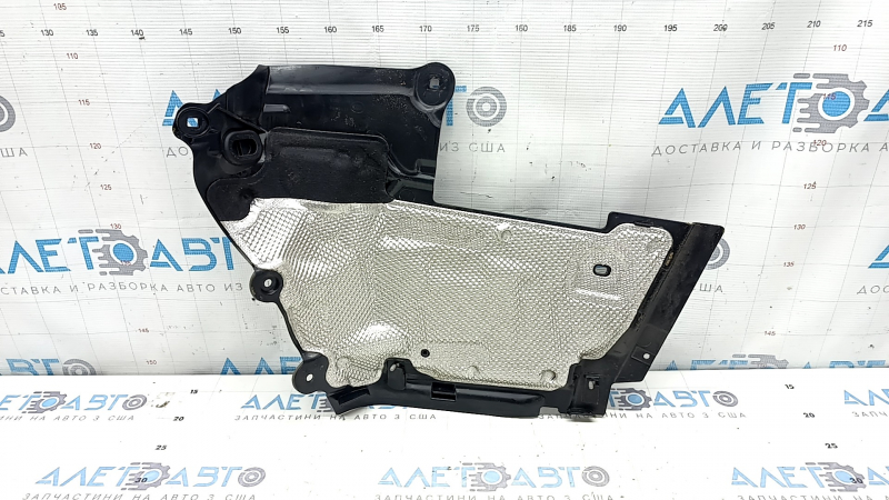 Поддон решетки дворников правый Mercedes W213 E 300 17-23