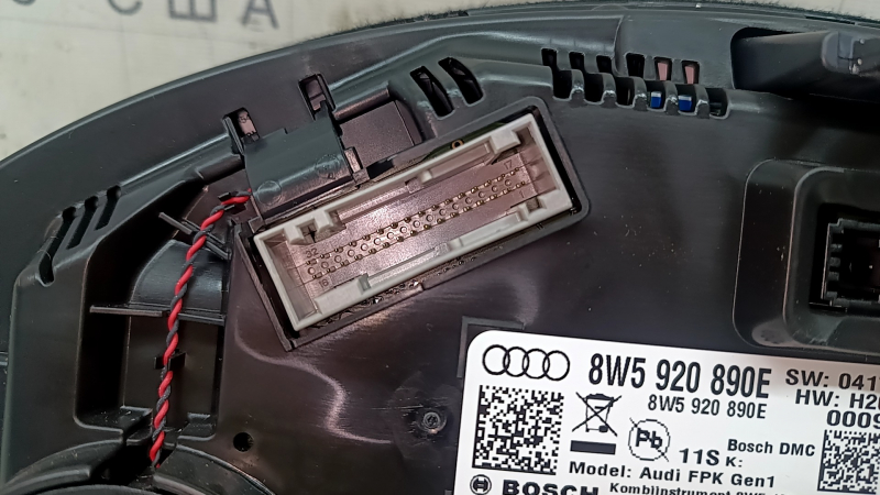 Щиток приборов Audi Q5 80A 18-20 большой дисплей 116к, царапины, надлом крепления