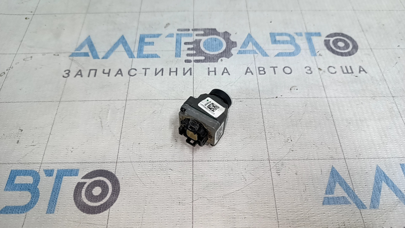 Камера бокового зеркала левая Volvo XC60 18-26