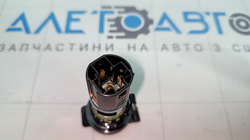 Прикуриватель центральной консоли Nissan Altima 13-18 тип 2 с крышкой