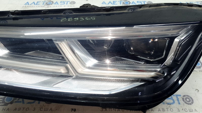 Фара передняя левая в сборе Audi Q5 80A 18-20 LED, песок, потертость