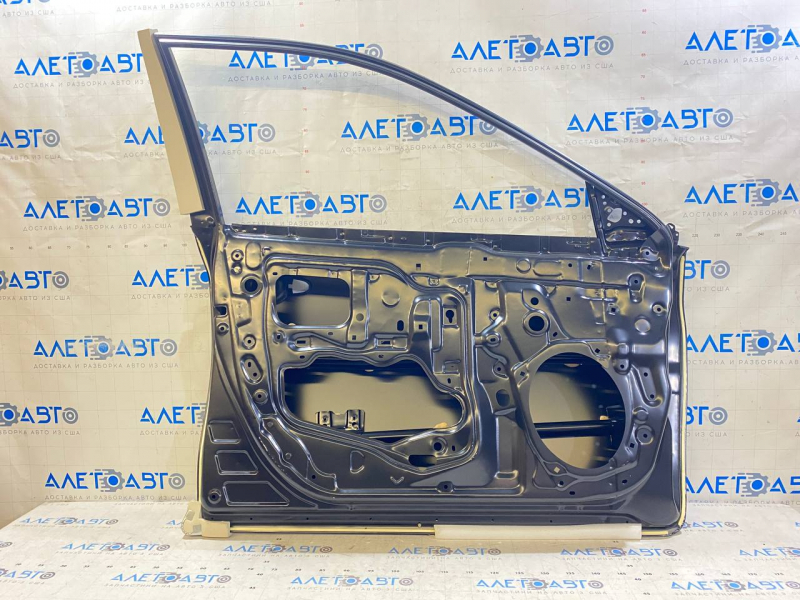 Дверь голая передняя левая Toyota Camry v55 15-17 usa