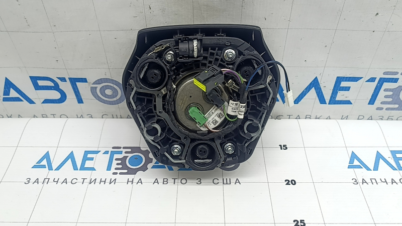 Вид с обратной стороны подушки безопасности airbag, BMW 3 G20 2019-2026.