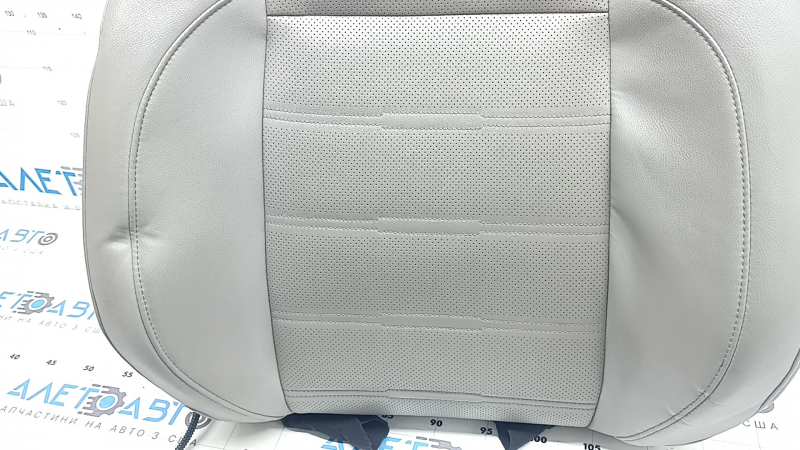 Обшивка спинки водительского сиденья Honda CRV 17-22 кожа серая, перфорация, подогрев, под чистку, замята