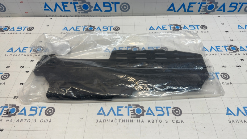 Дефлектор радиатора верхний Hyundai Tucson 22-26 1.6T HEV EUR