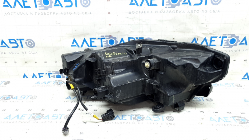 Фара передняя правая Nissan Rogue 21-23 LED SL, SV, песок