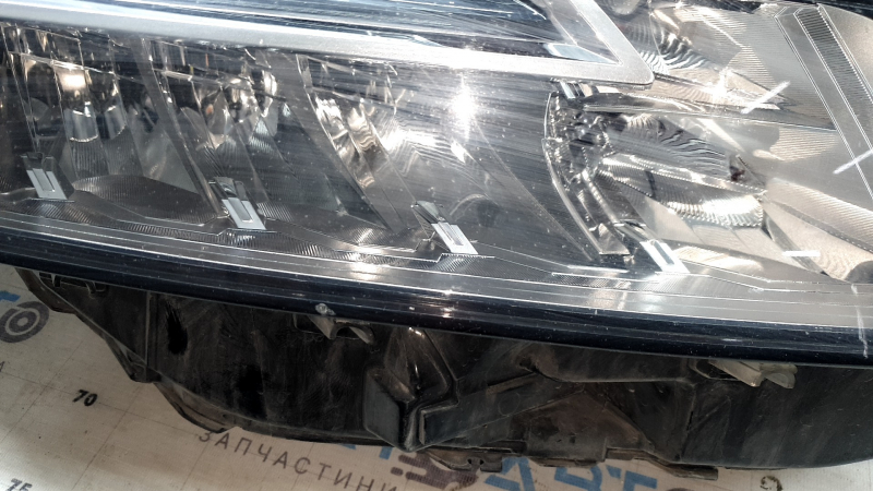 Фара передняя правая Nissan Rogue 21-23 LED SL, SV, песок