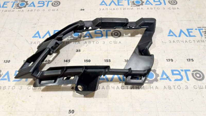 Кронштейн птф правый VW Jetta 15-18 USA