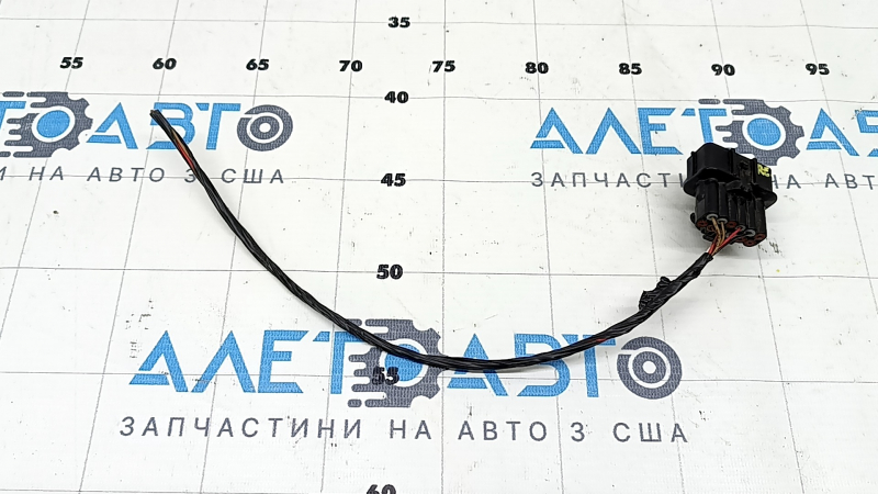 Фишка на проводку заднего бампера Kia Sorento 21-26 HEV, PHEV под парктроники и фонари без Park Assist