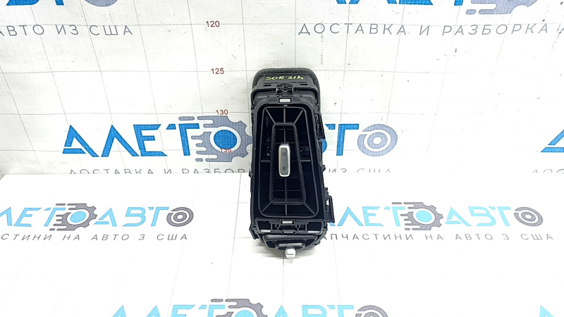 Дефлектор воздуховода передней панели центральный левый Kia Sorento 21-26 HEV, PHEV