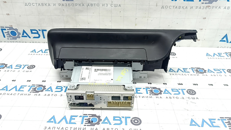Монитор, дисплей, навигация Kia Sorento 21-26 HEV, PHEV, царапины