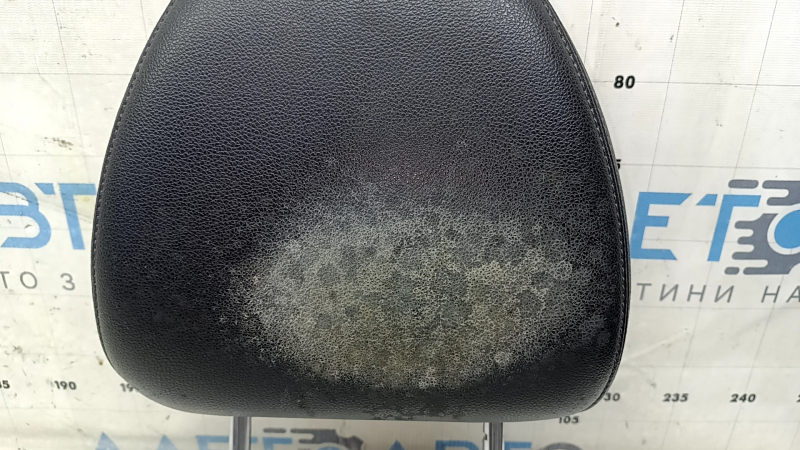 Подголовник 2 ряда правый Nissan Rogue 17-20 кожа черная, под химчистку