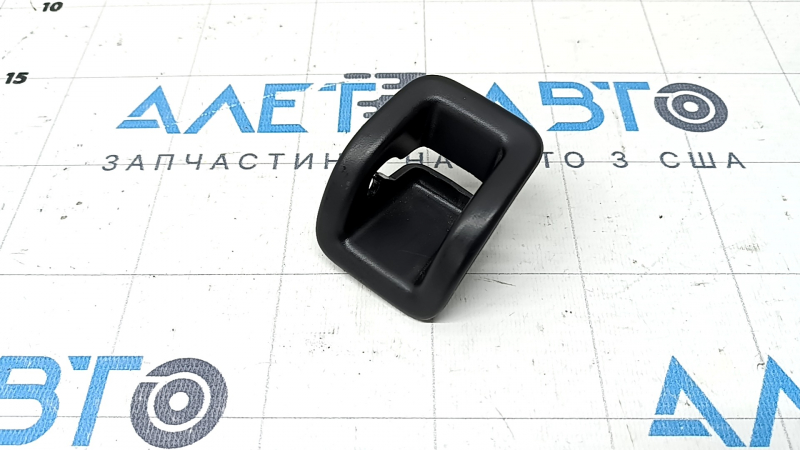Накладка Isofix заднего ряда Audi Q5 80A 18-24 черная