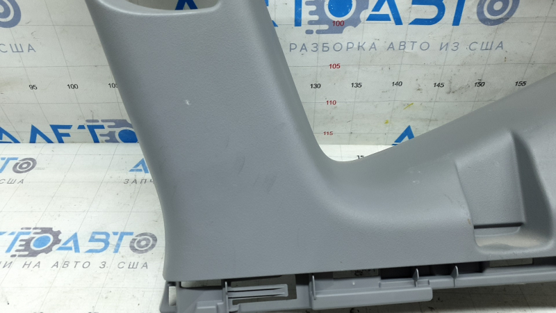 Накладка задней стойки правая Honda CRV 17-22 серая, царапины