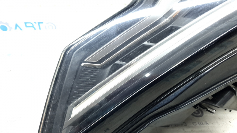 Фара передняя правая в сборе Audi A6 C8 19-24 LED, Matrix beam с уплотнителем, паутинка, песок, царапины