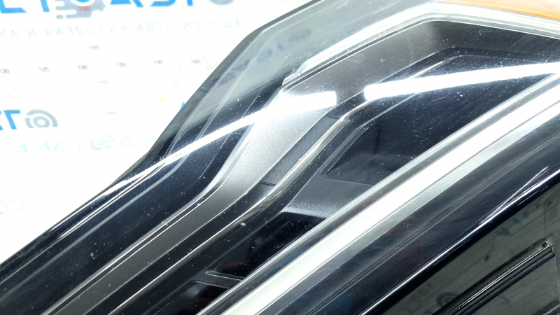 Фара передняя правая в сборе Audi A6 C8 19-24 LED, Matrix beam с уплотнителем, паутинка, песок, царапины
