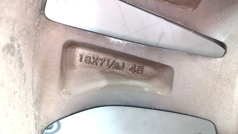 Размер и маркеровка R18 x 7.5J ET45 на диске для Honda CR-V 2017-2022.