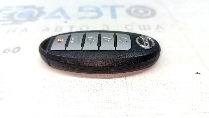 Ключ smart key Nissan Rogue 17-19 5 кнопок, потерт, царапина