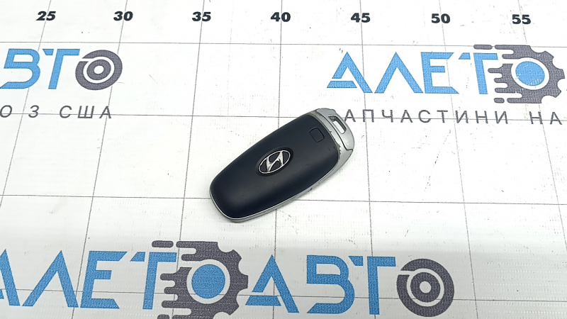 Ключ smart Hyundai Tucson 23-26 5 кнопок, полез хром, царапины