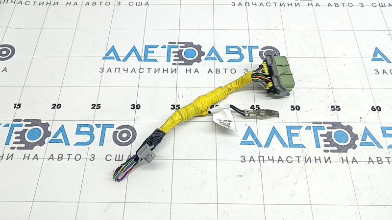 Фишка на модуль srs airbag компьютер подушек безопасности Hyundai Tucson 22-26 большая
