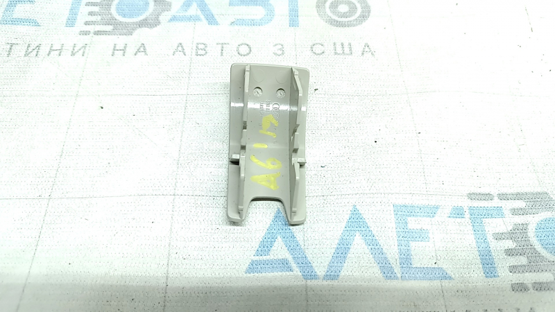Заглушка Isofix заднего ряда Audi A6 C8 19-24 бежевая